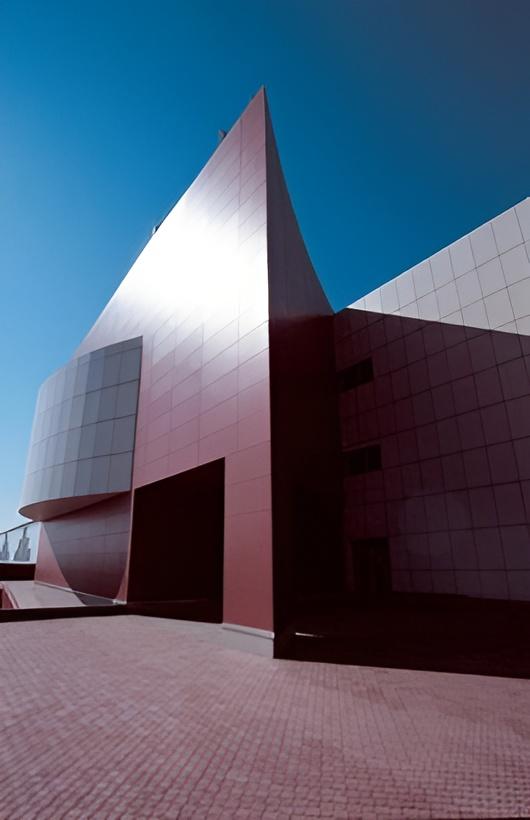 Multifunctional Shopping Complex