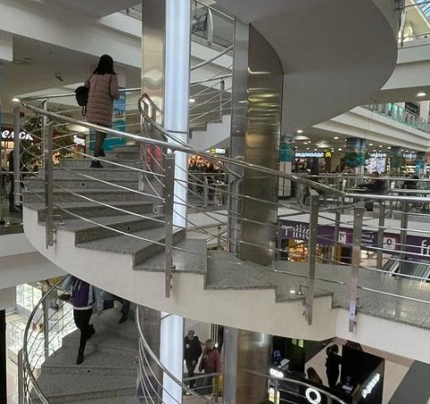 Shopping Mall (Moscow)